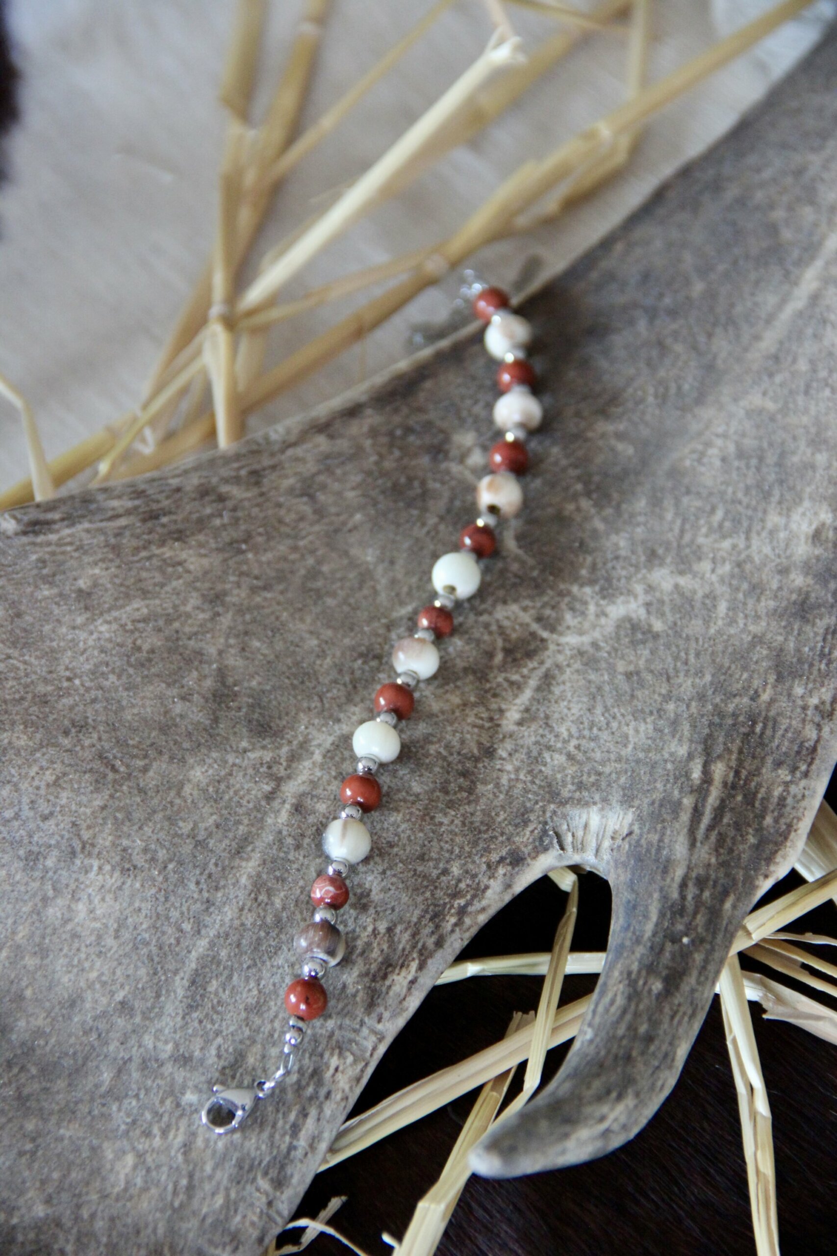 Bracelet corne & jaspe rouge
